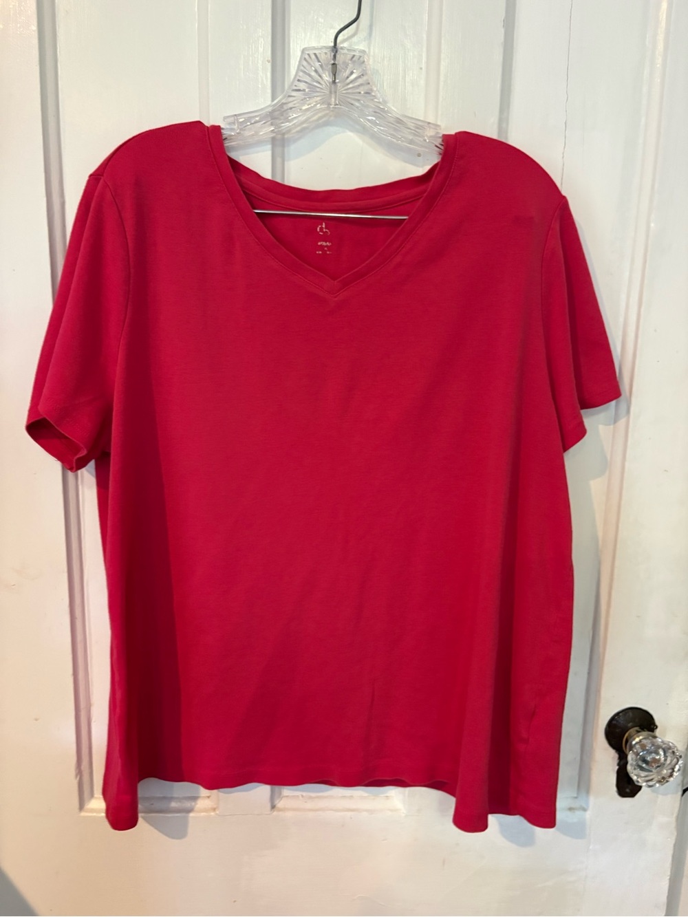 CB casual Women's Short Sleeve V-Neck Tee - Red